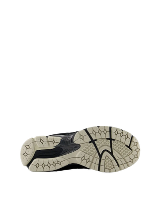 New Balance 2002R Black/Oat U2002RL