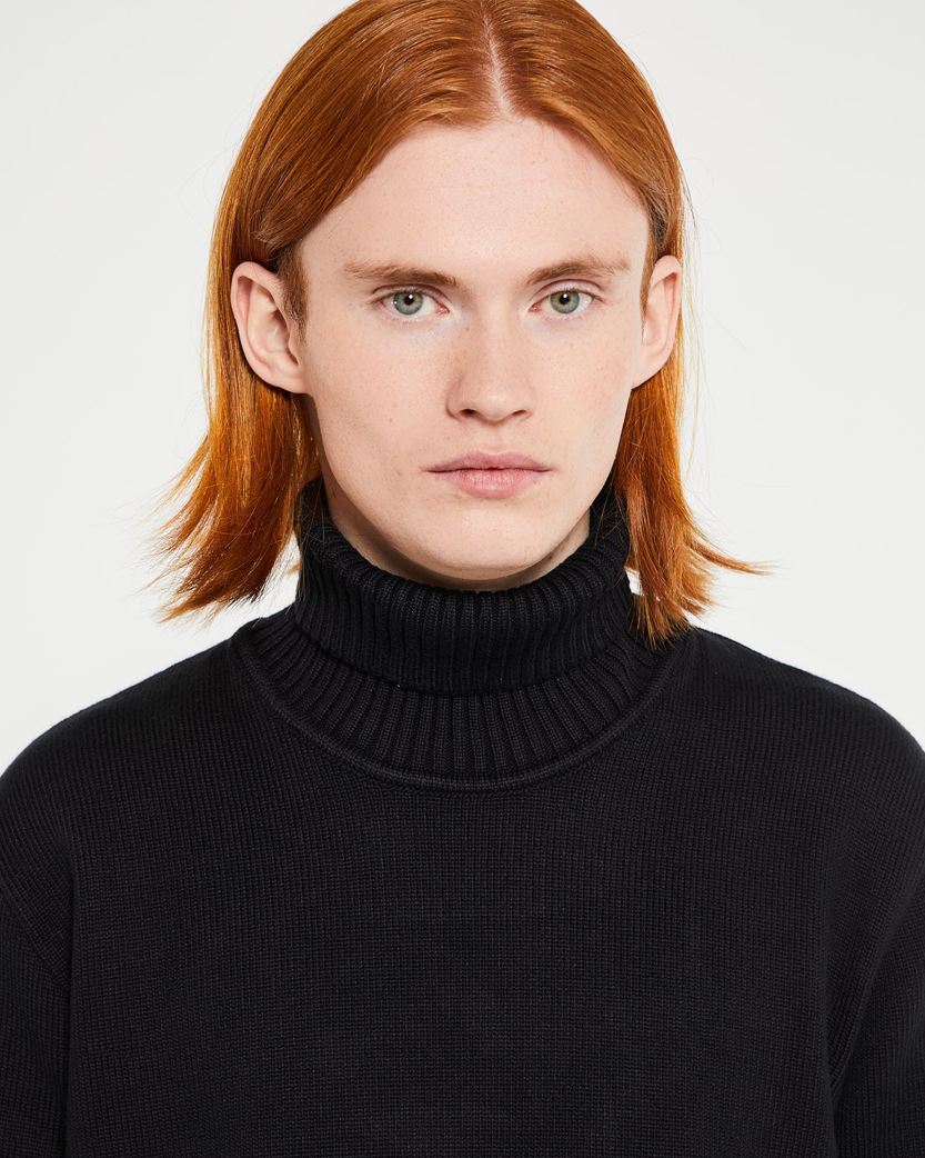 Stone Island 505A2 Logo Badge Turtleneck Sweater Black