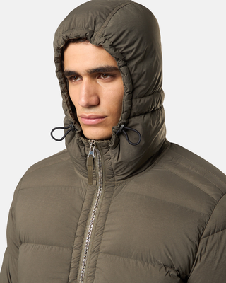 Stone Island 4100040 SEAMLESS TUNNEL NYLON DOWN-TC Hooded Down Jacket Green