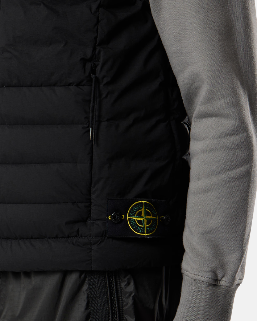 Stone Island G100004 SEAMLESS TUNNEL NYLON DOWN-TC Vest Black