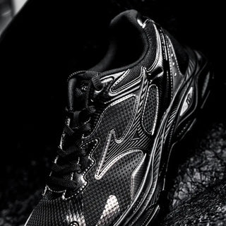 Mizuno Racer S Black Silver D1GH223521