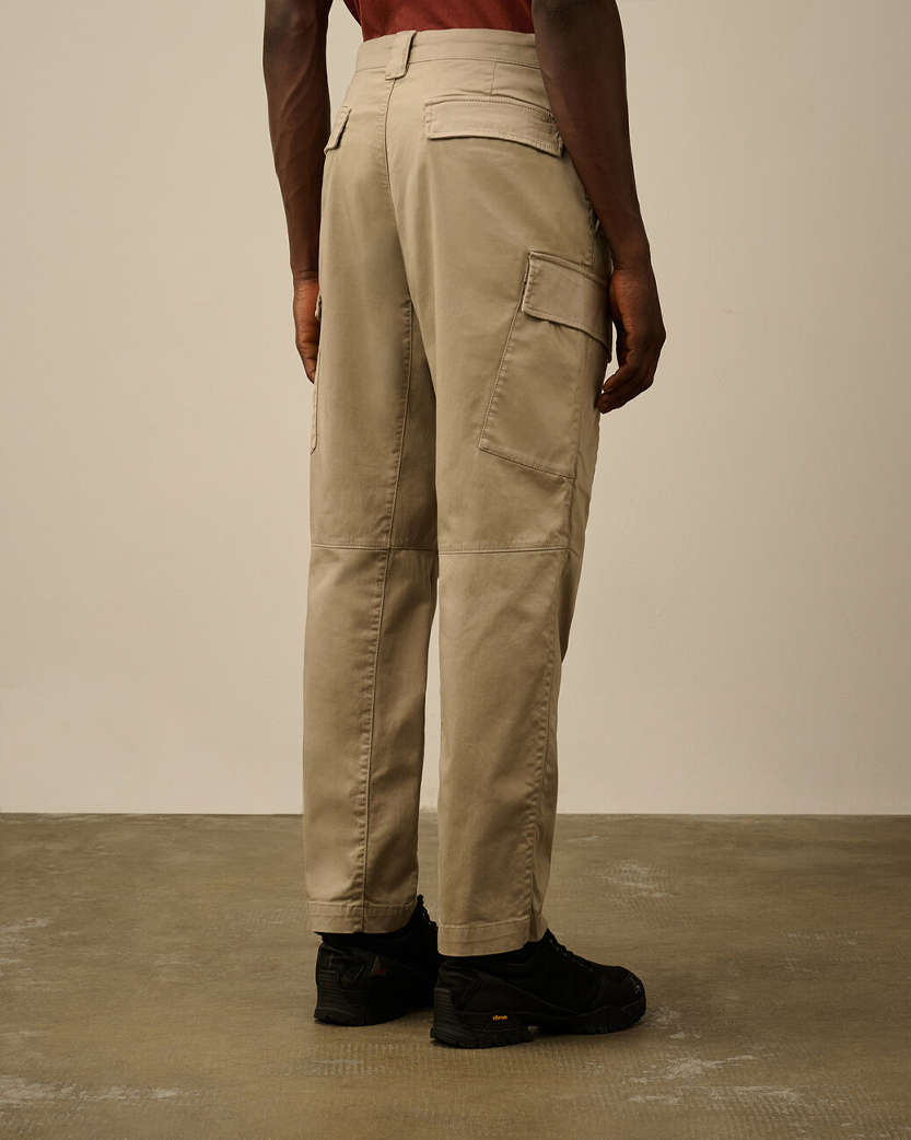 C.P. Company Stretch Sateen Loose Cargo Pants Beige 18CMPA166A005694G