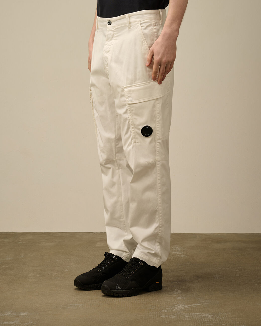 C.P. Company Stretch Sateen Loose Cargo Pants White 18CMPA166A005694G