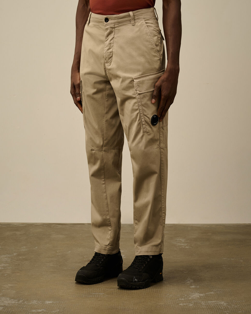 C.P. Company Stretch Sateen Loose Cargo Pants Beige 18CMPA166A005694G