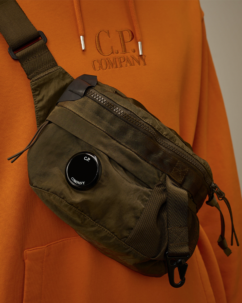 Сумка C.P. Company Nylon B Lens Waistbag Ivy Green Сумка C.P. Company Nylon B Lens Waistbag Ivy Green
