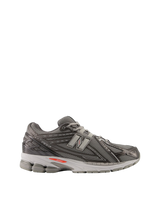 Black Metallic