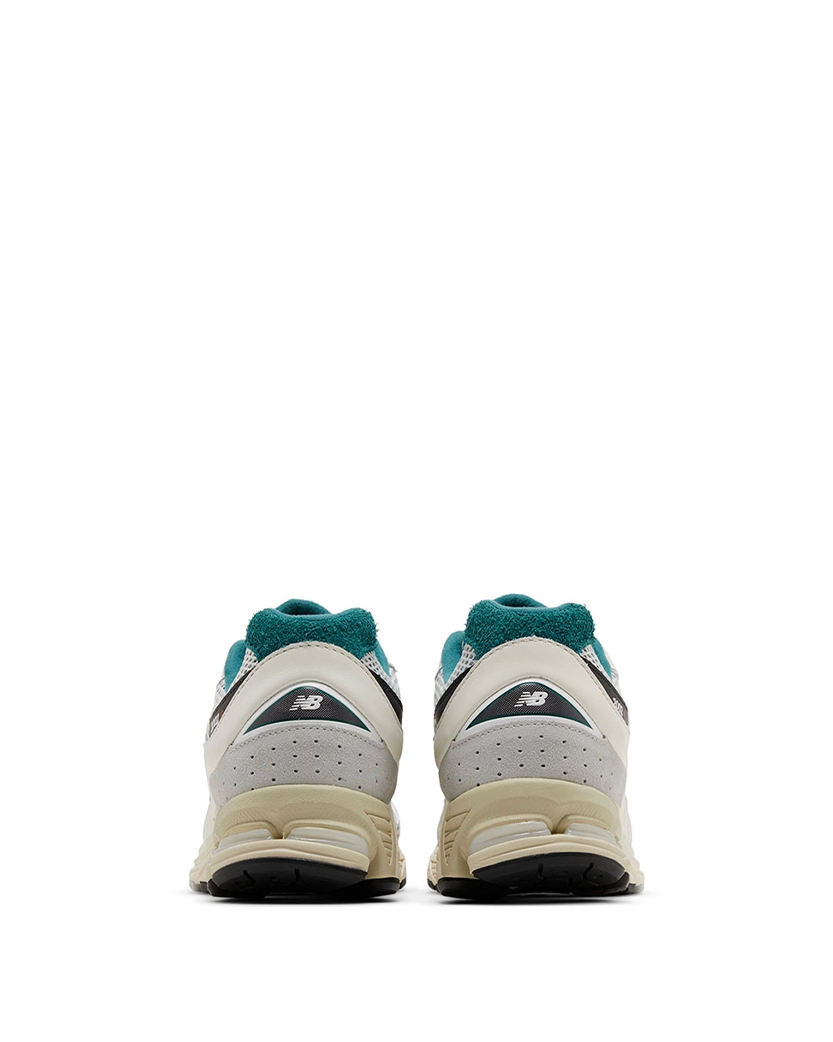 New Balance 2002R Pouch Vintage Teal M2002RVD