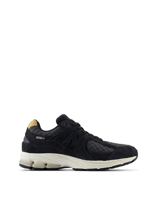 New Balance 2002R Quilted Black M2002RPG
