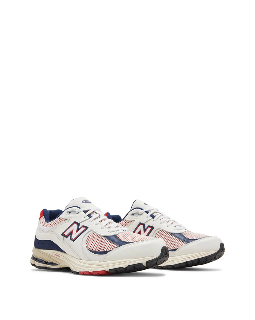 New Balance 2002R Team Red Navy Pouch M2002RVE