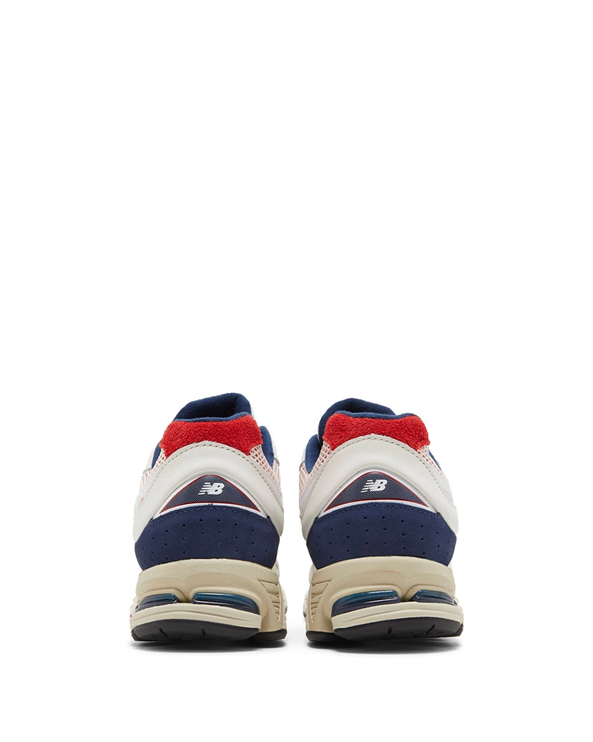 New Balance 2002R Team Red Navy Pouch M2002RVE