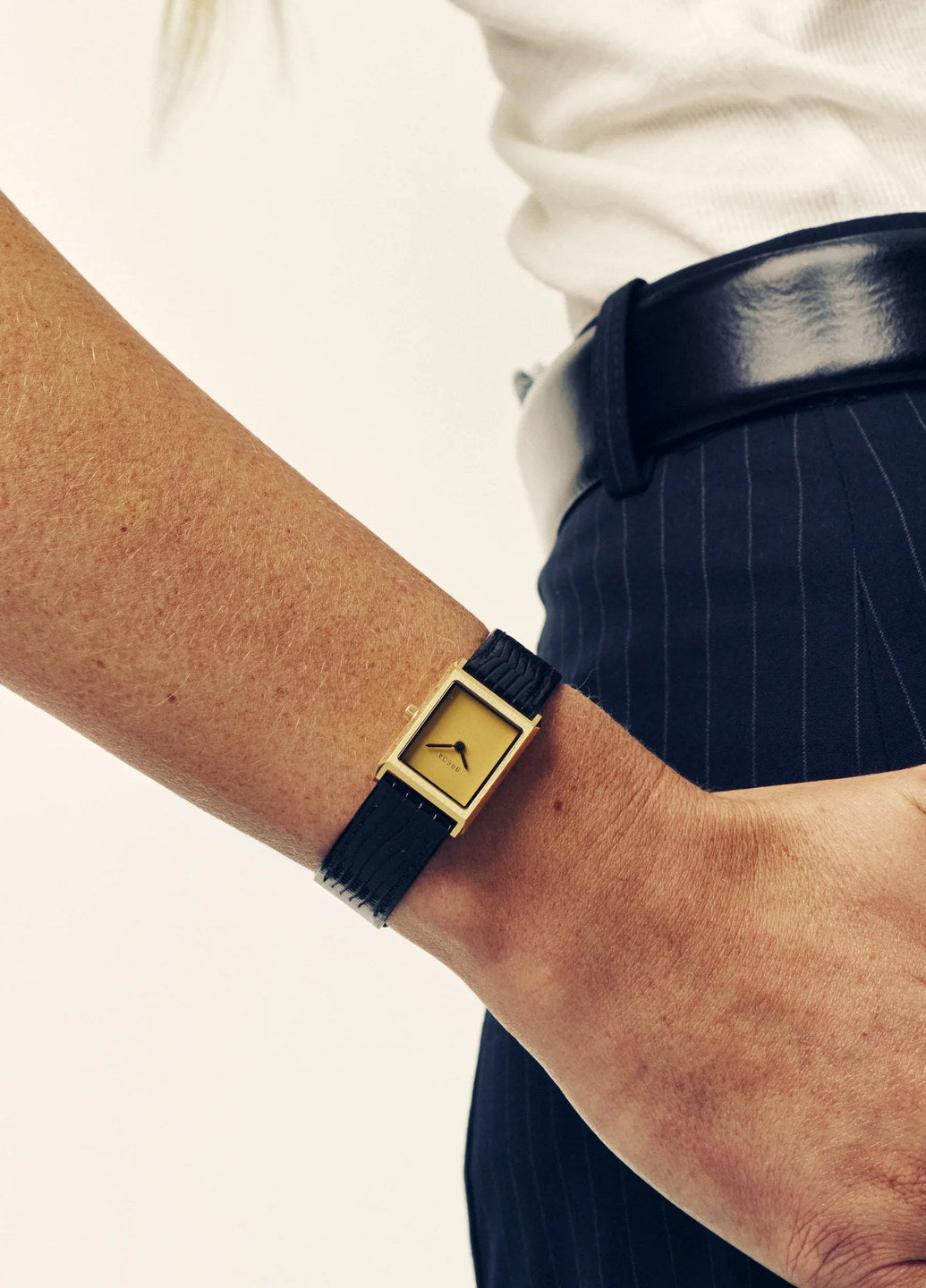 Breda Virgil Lizard Embossed Gold/Black 1765D
