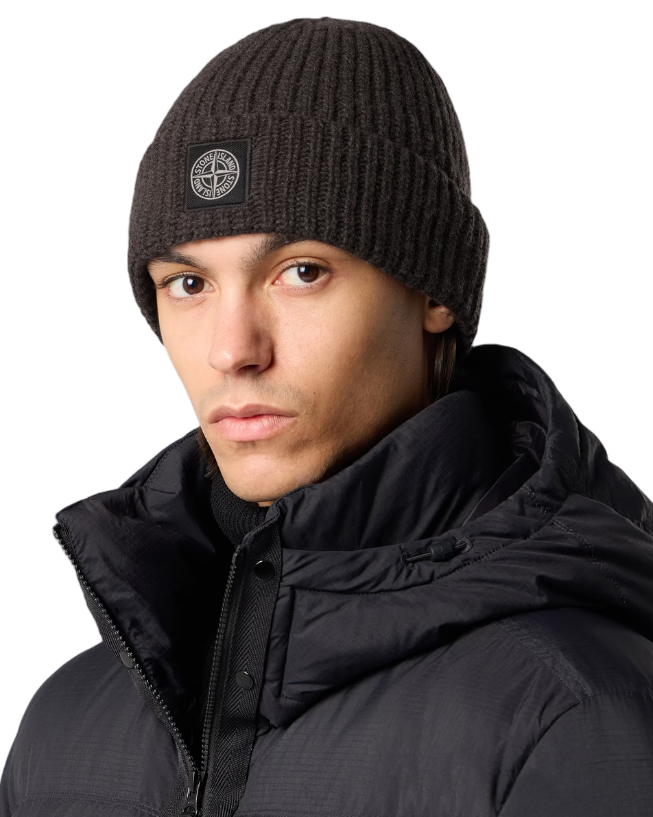 Stone Island N100012 LIGHT RWS GEELONG WOOL Compass Patch Beanie Lead Grey Melange